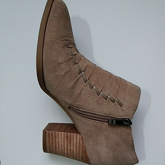 Franco Sarto Shoes - Picture 2 of 8